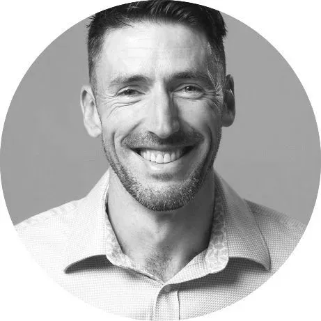 Dr. Ian Tennant